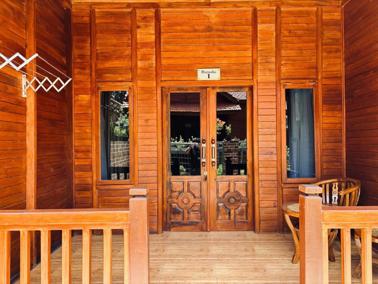 Uli Wood Villa, Jimbaran Bali - Near Gwk Exterior photo