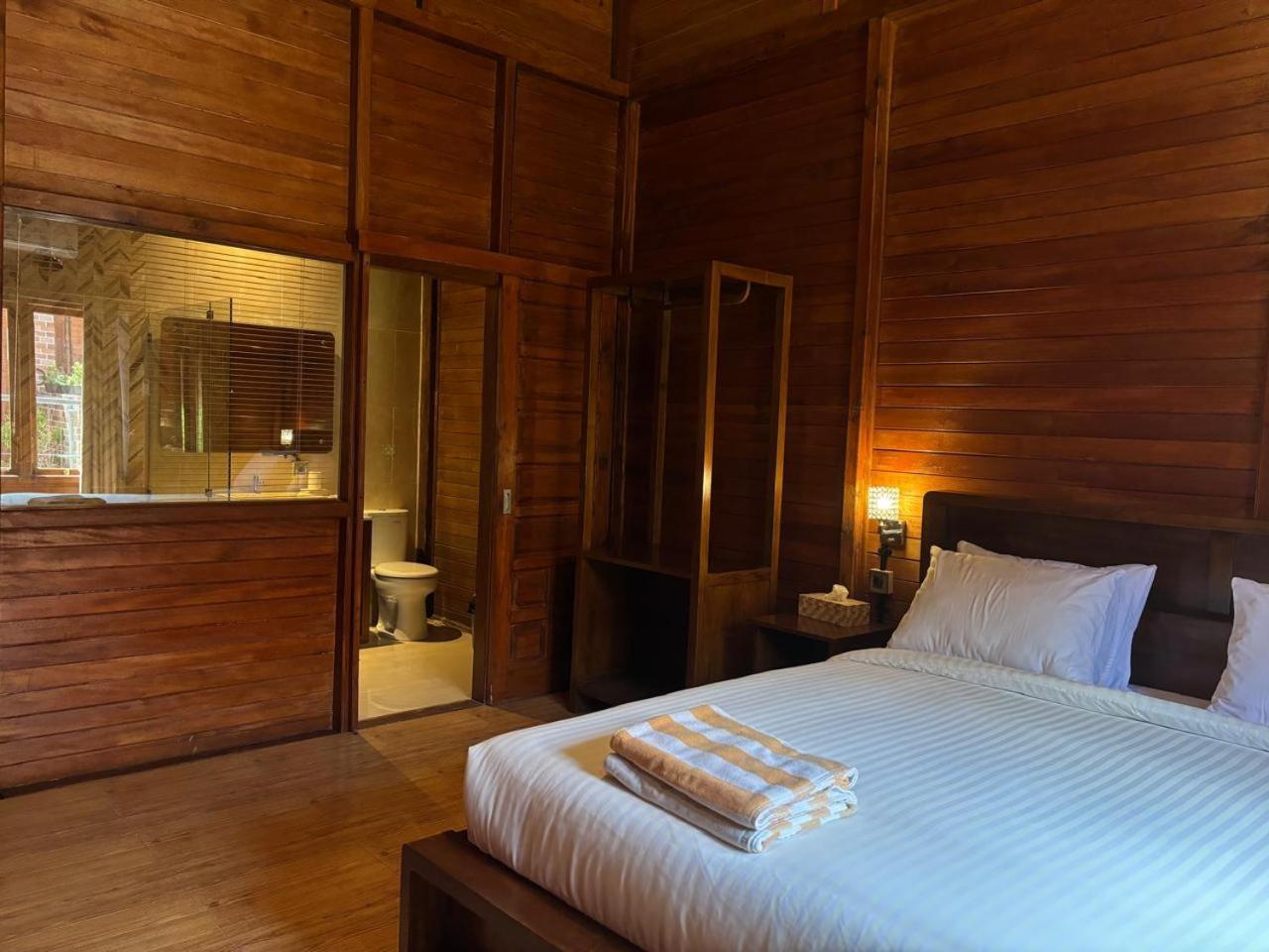 Uli Wood Villa, Jimbaran Bali - Near Gwk Exterior photo